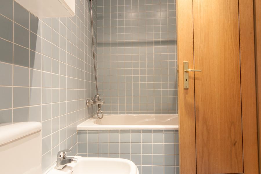 Downtown Lisbon Apartment Room photo